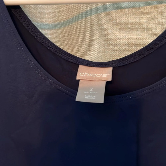 Chicos microfiber tank navy blue excellent condition Chico size 2/women’s 10–12 - Picture 2 of 3